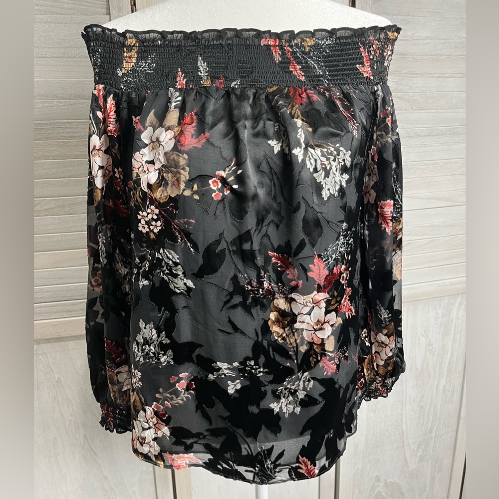 WHBM szS Long Sleeve off shoulder Velvet Silk LS Blouse
